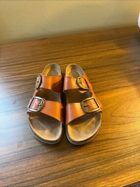Women’s Brown Leather Buckle Sandals